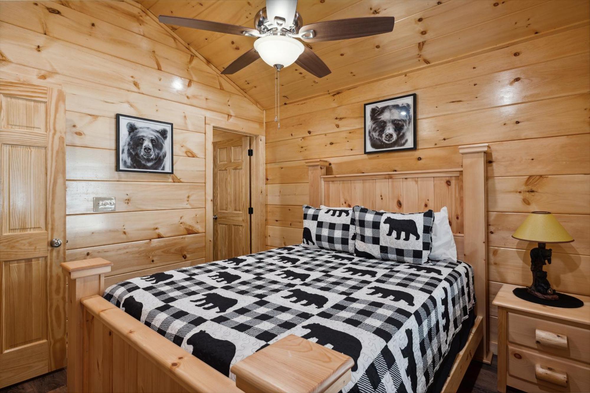The 3 Bears Is A Newly Built 3 Bedroom Cabin Only 3 Minutes From The Parkway! Pigeon Forge Kültér fotó
