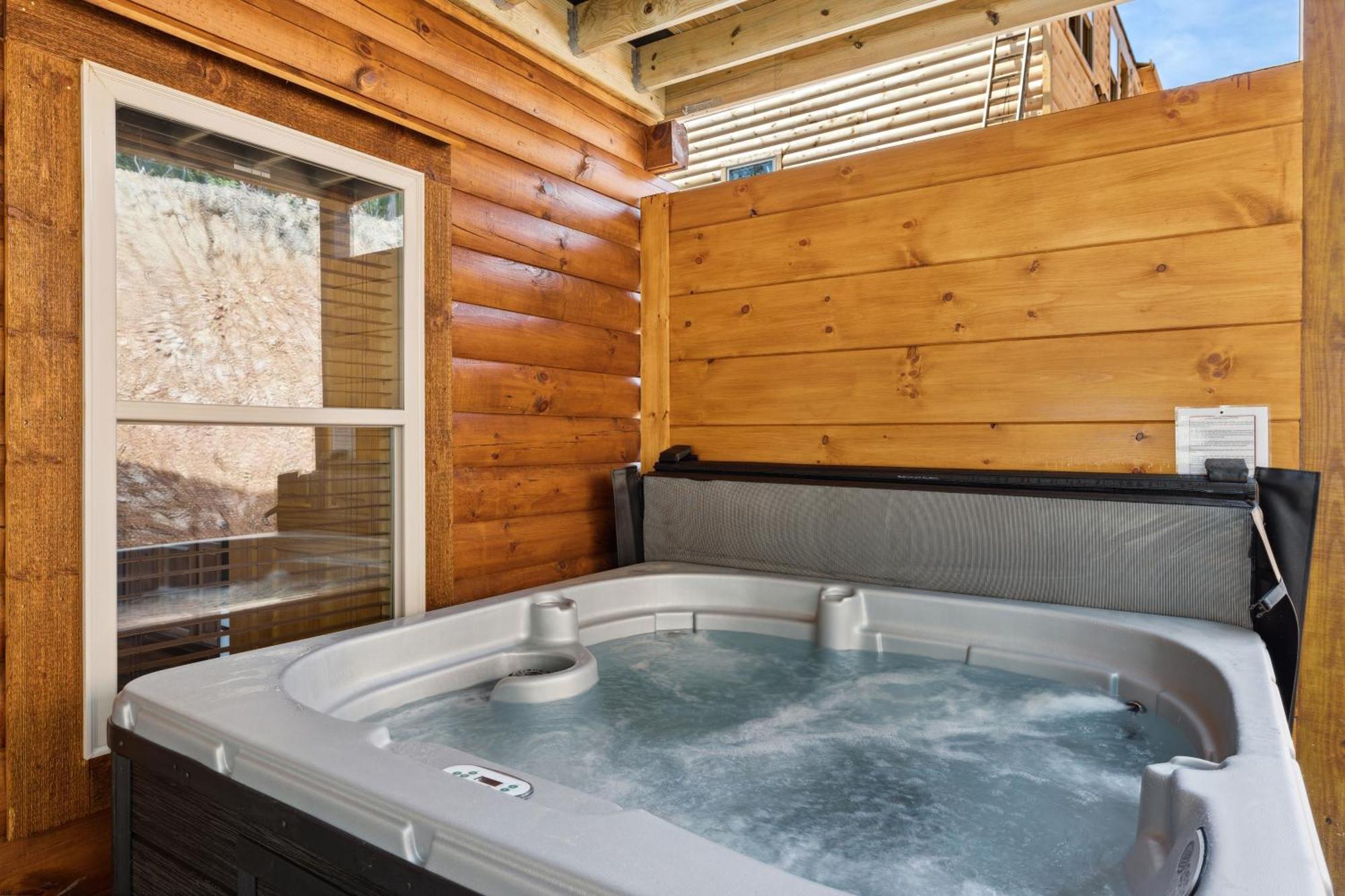 The 3 Bears Is A Newly Built 3 Bedroom Cabin Only 3 Minutes From The Parkway! Pigeon Forge Kültér fotó