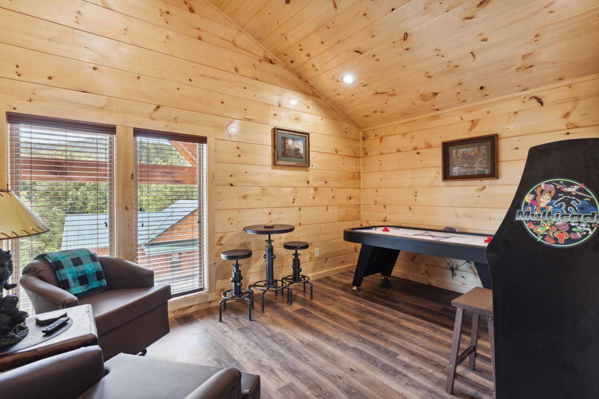 The 3 Bears Is A Newly Built 3 Bedroom Cabin Only 3 Minutes From The Parkway! Pigeon Forge Kültér fotó